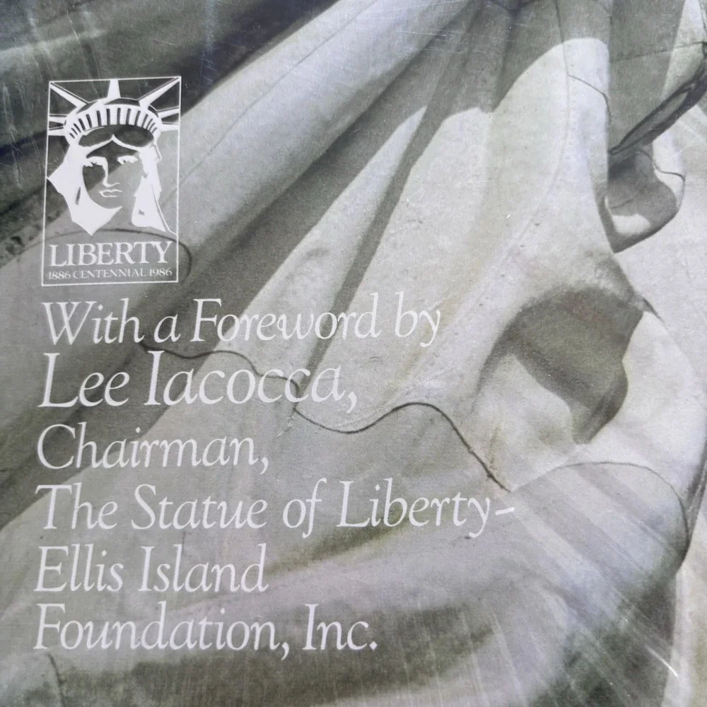 1985 LIBERTY THE STATUE AND THE AMERICAN DREAM BOOK BY LESLIE ALLEN - R‎ 705S